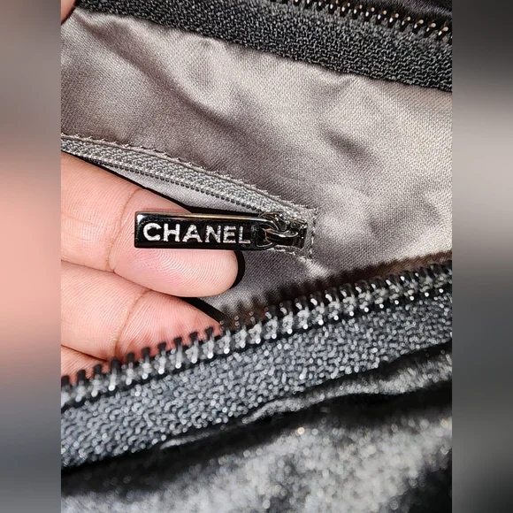 Chanel Black Satin Jumbo Bow Chain Shoulder Bag - Picture 6 of 12